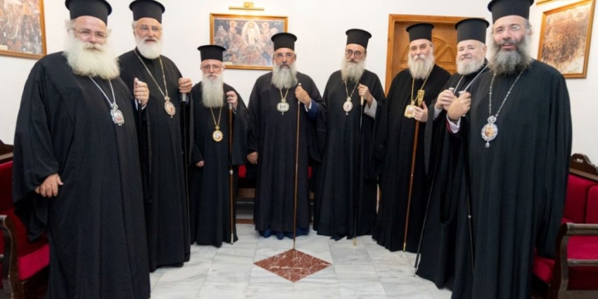 Εκκλησία της Κρήτης: Κάθετα αντίθετη με το γάμο και την τεκνοθεσία των ομόφυλων ζευγαριών